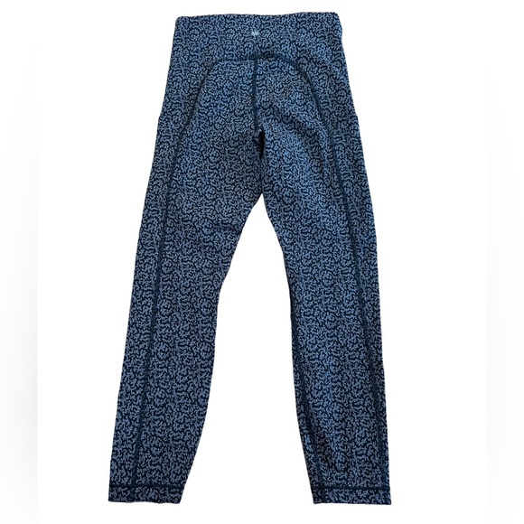 Women's Black and Gray Pants - Picture 4 of 11